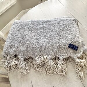 ETHAN ALLEN Blue Ombré Chenille Throw Blanket Fringed Cozy Soft 52” X 62”